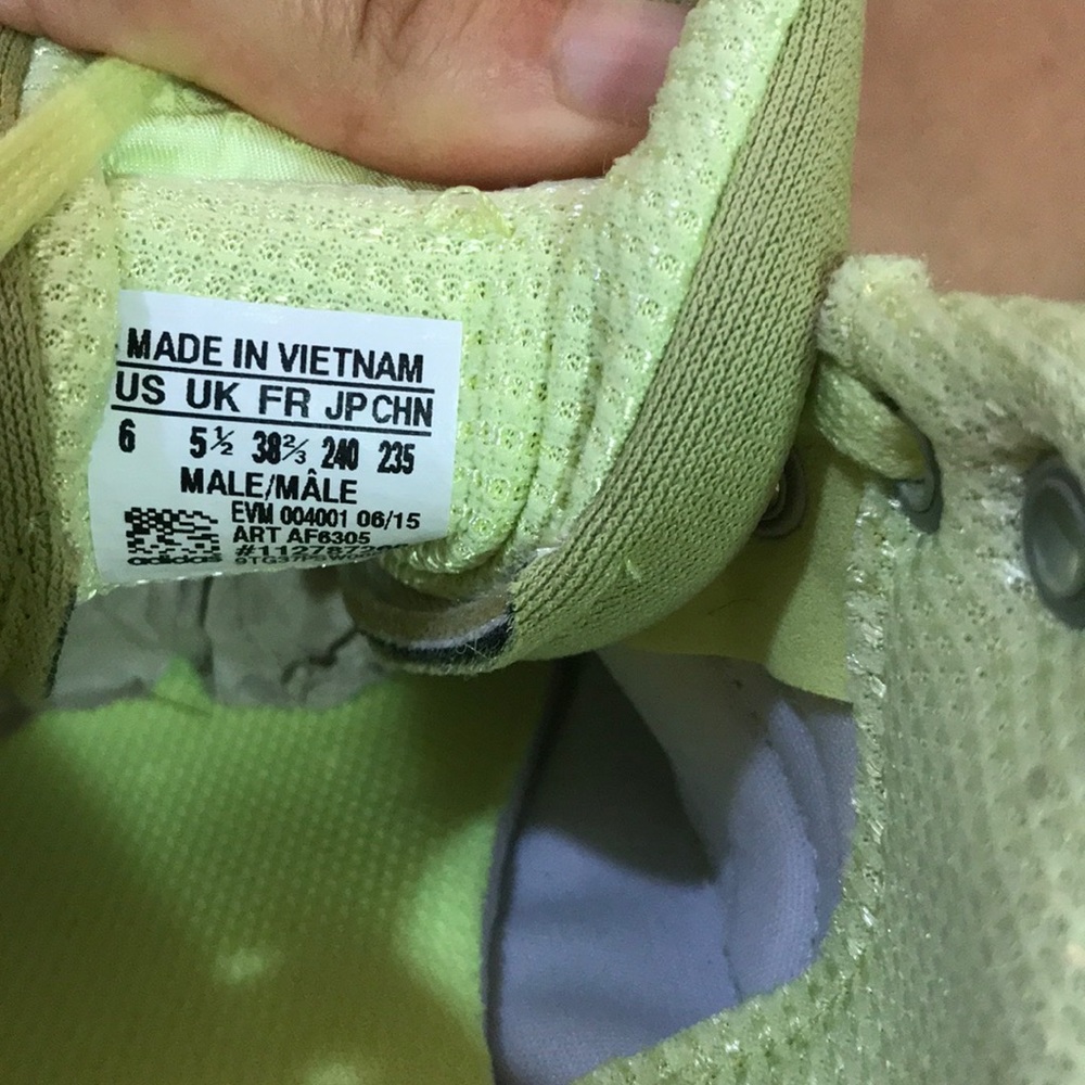 YELLOW/ HIGHLIGHTER ADIDAS SNEAKERS - Picture 6 of 6